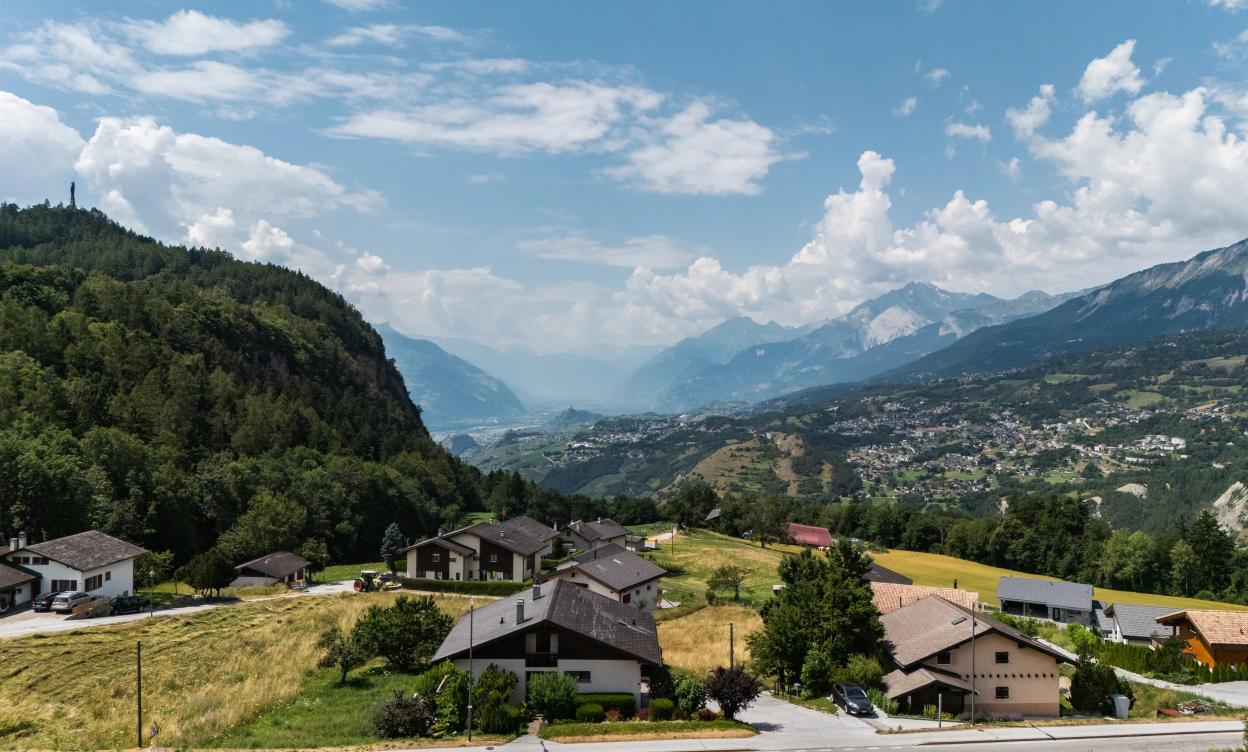 Chalet à Lens avec vue imprenable sur la vallée image