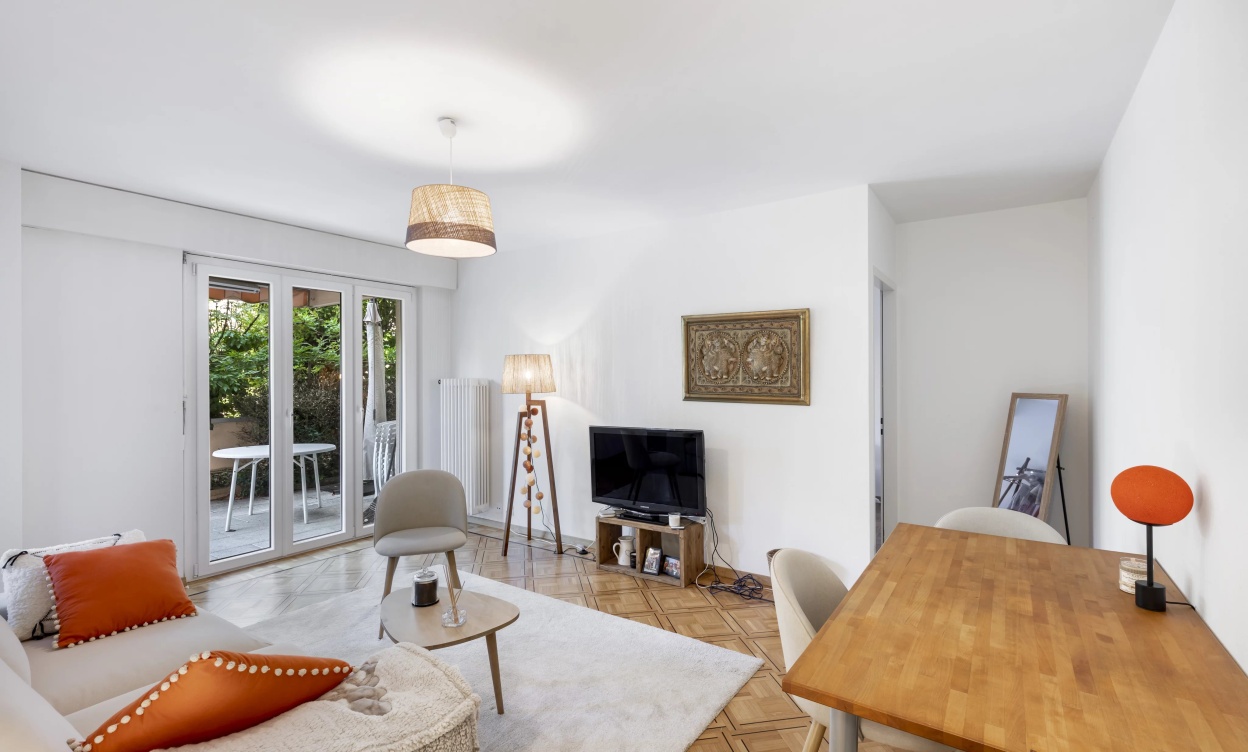 Bel appartement avec terrasse à Pully image