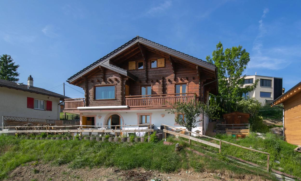 Chalet à Lens avec vue imprenable sur la vallée image