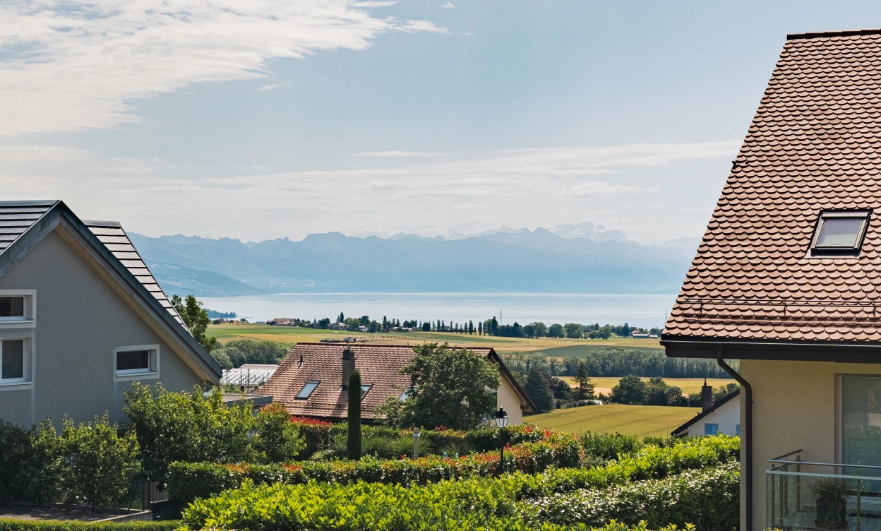 Appartement de 4.5 pièces avec vue sur le lac à Yens image