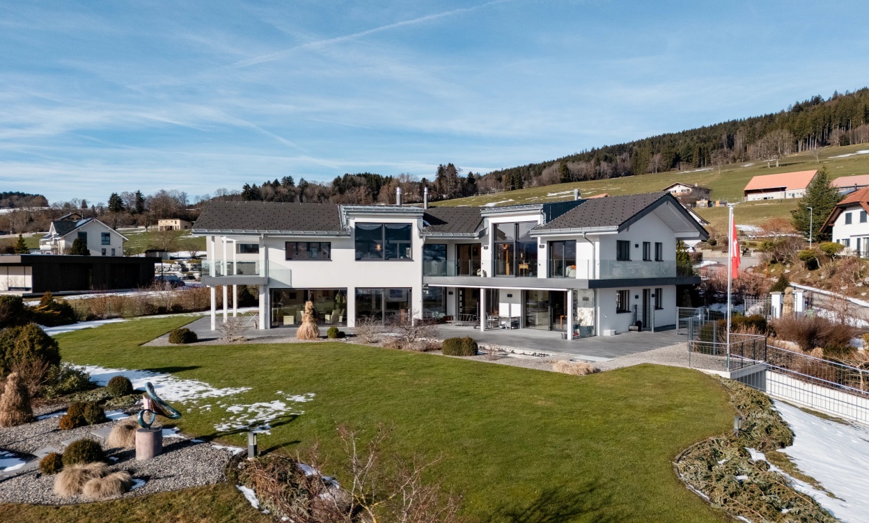 Demeure de prestige avec panorama ouvert sur la Gruyère image