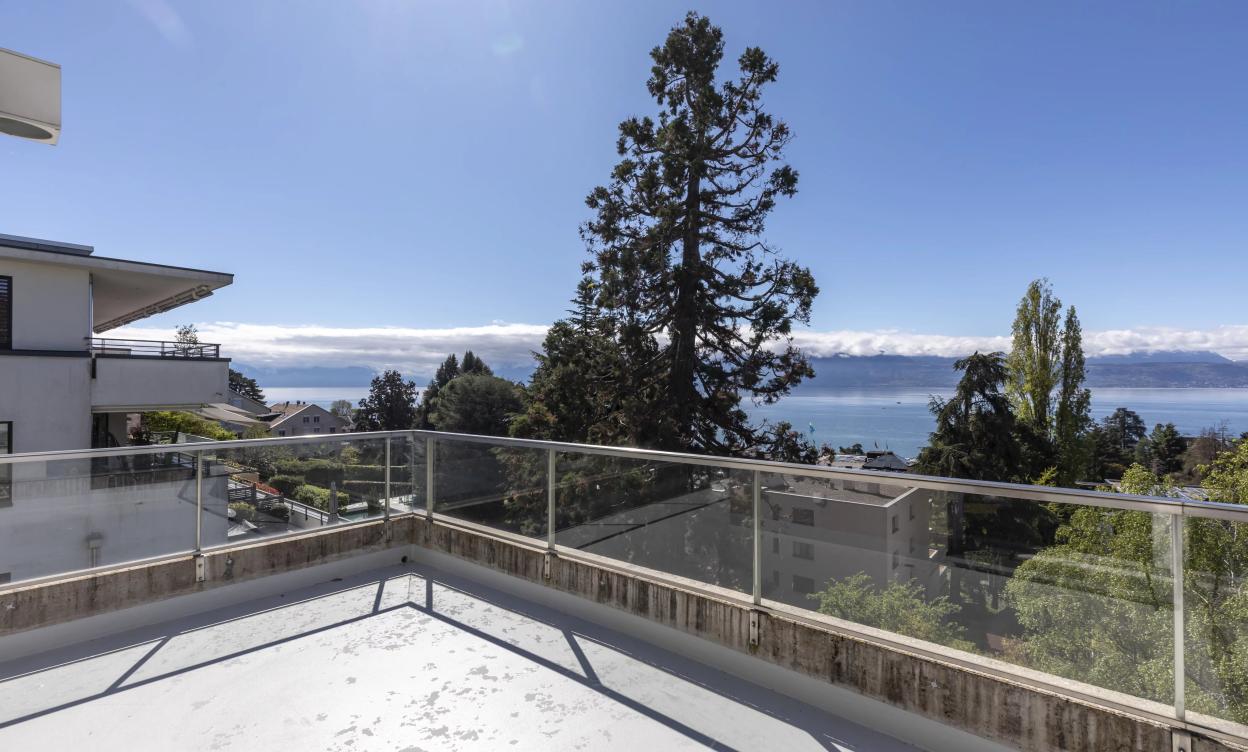À louer – Appartement d’exception avec vue panoramique sur le lac – Pully image