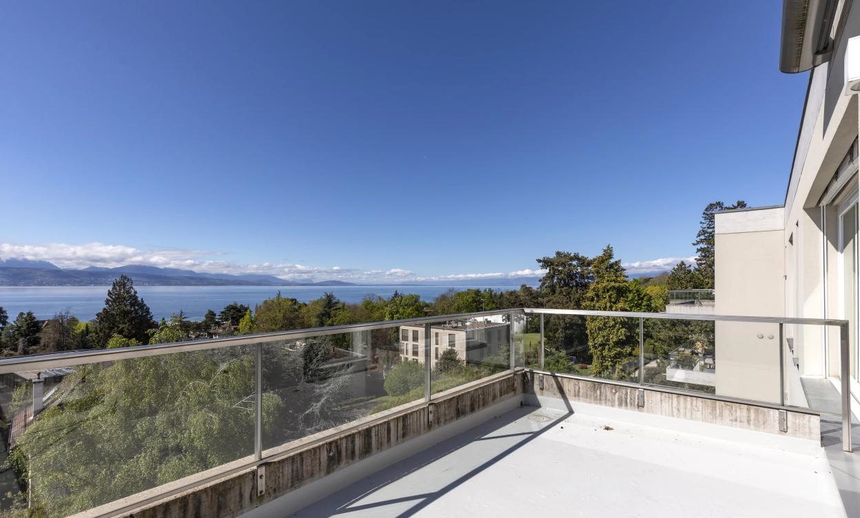 À louer – Appartement d’exception avec vue panoramique sur le lac – Pully image