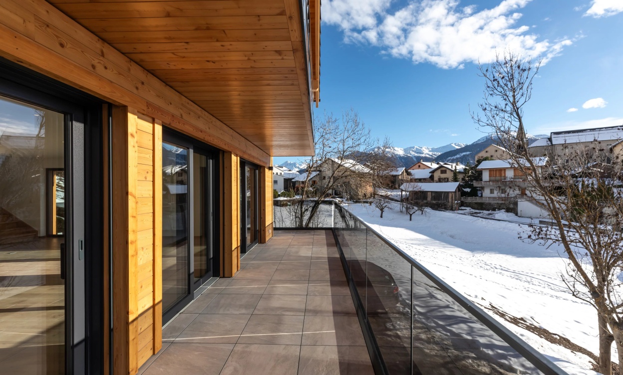 Chalet à Lens où le confort contemporain rencontre l’art de vivre en altitude image