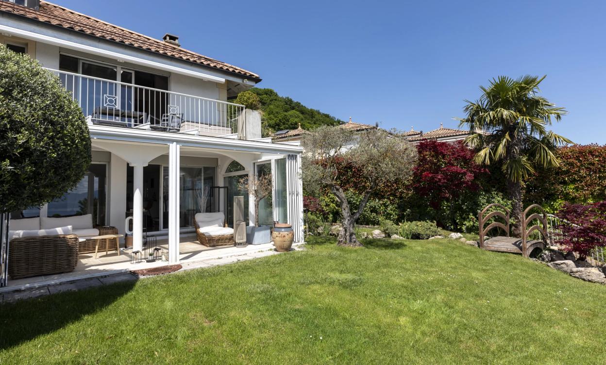 Ravissante villa avec vue sur le Léman et les Alpes image