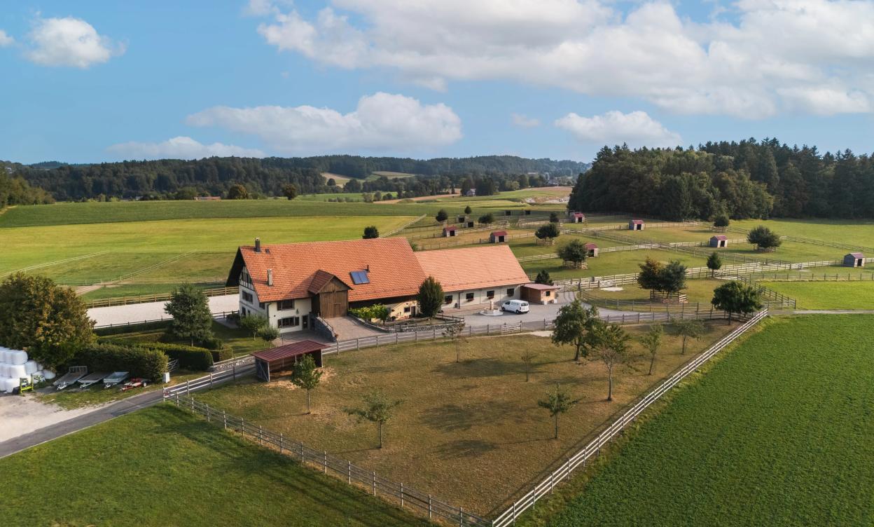 Domaine équestre d’exception à Savigny, à seulement 15 minutes de Lausanne image