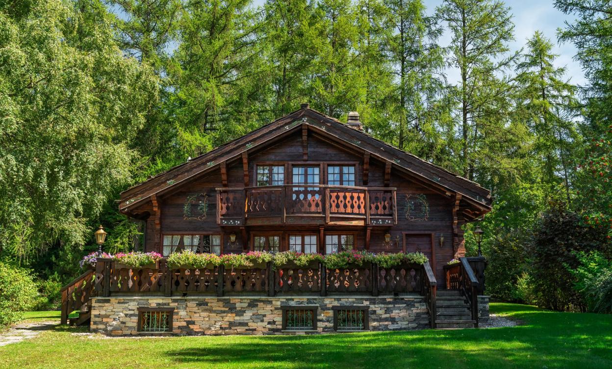 Chalet d’exception à deux pas du Golf de Crans-Montana image