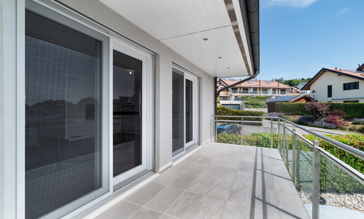 Appartement de 4.5 pièces avec vue sur le lac à Yens image