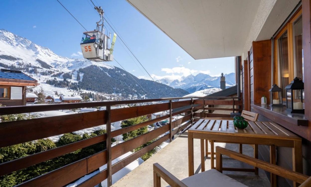 Magnifique 2.5 pièces rénové avec accès immédiat aux pistes de Verbier image