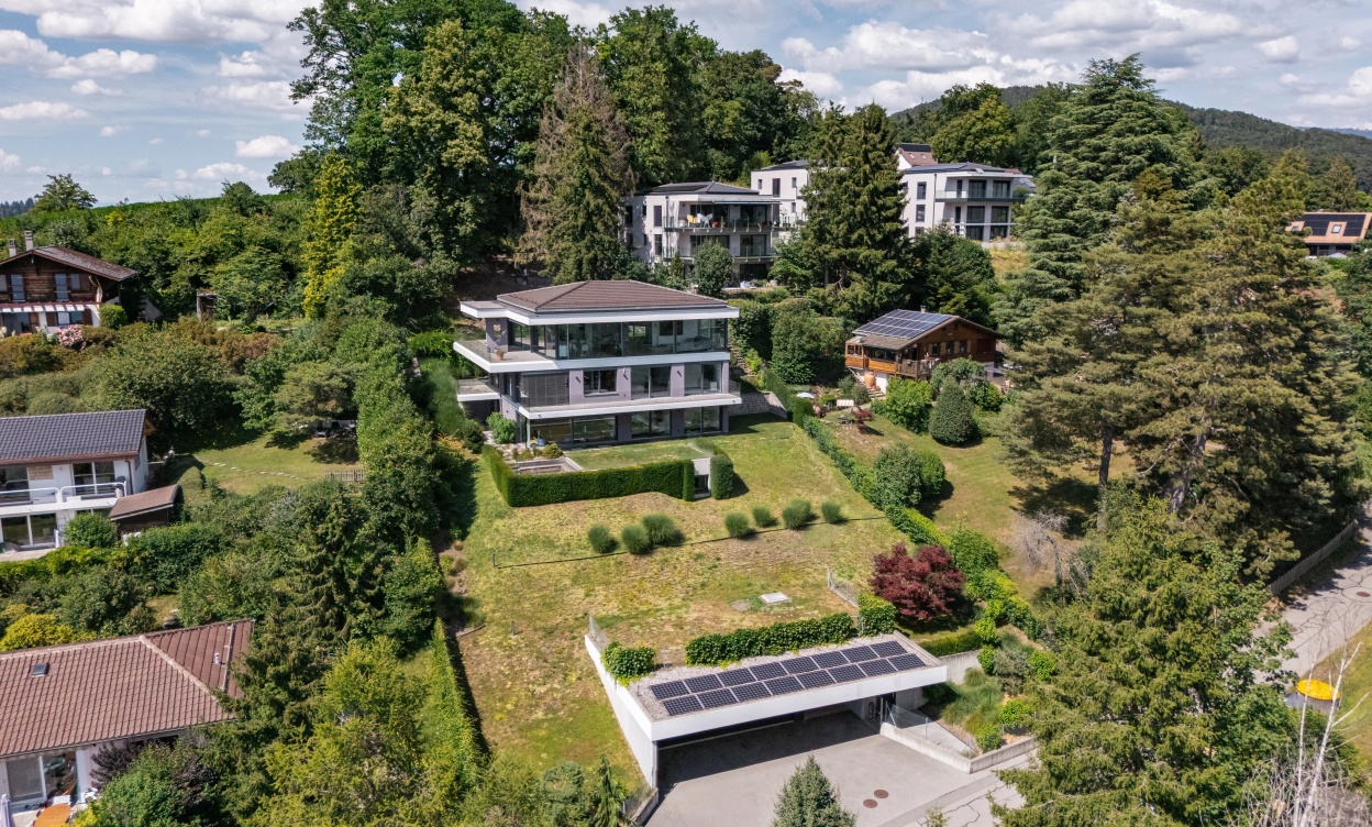 Villa contemporaine d'exception avec vue panoramique sur le lac Léman et les Alpes image
