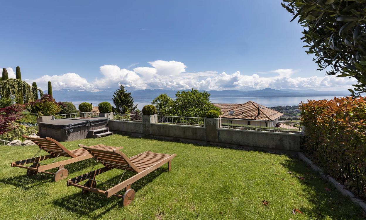 Ravissante villa avec vue sur le Léman et les Alpes image