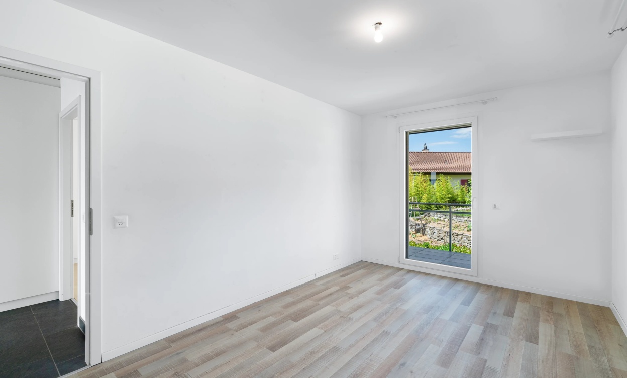 Appartement de 4.5 pièces avec vue sur le lac à Yens image