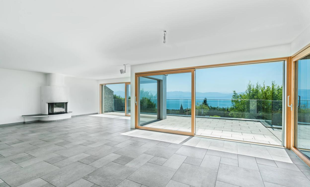 Villa d'Exception avec Vue sur le Lac image