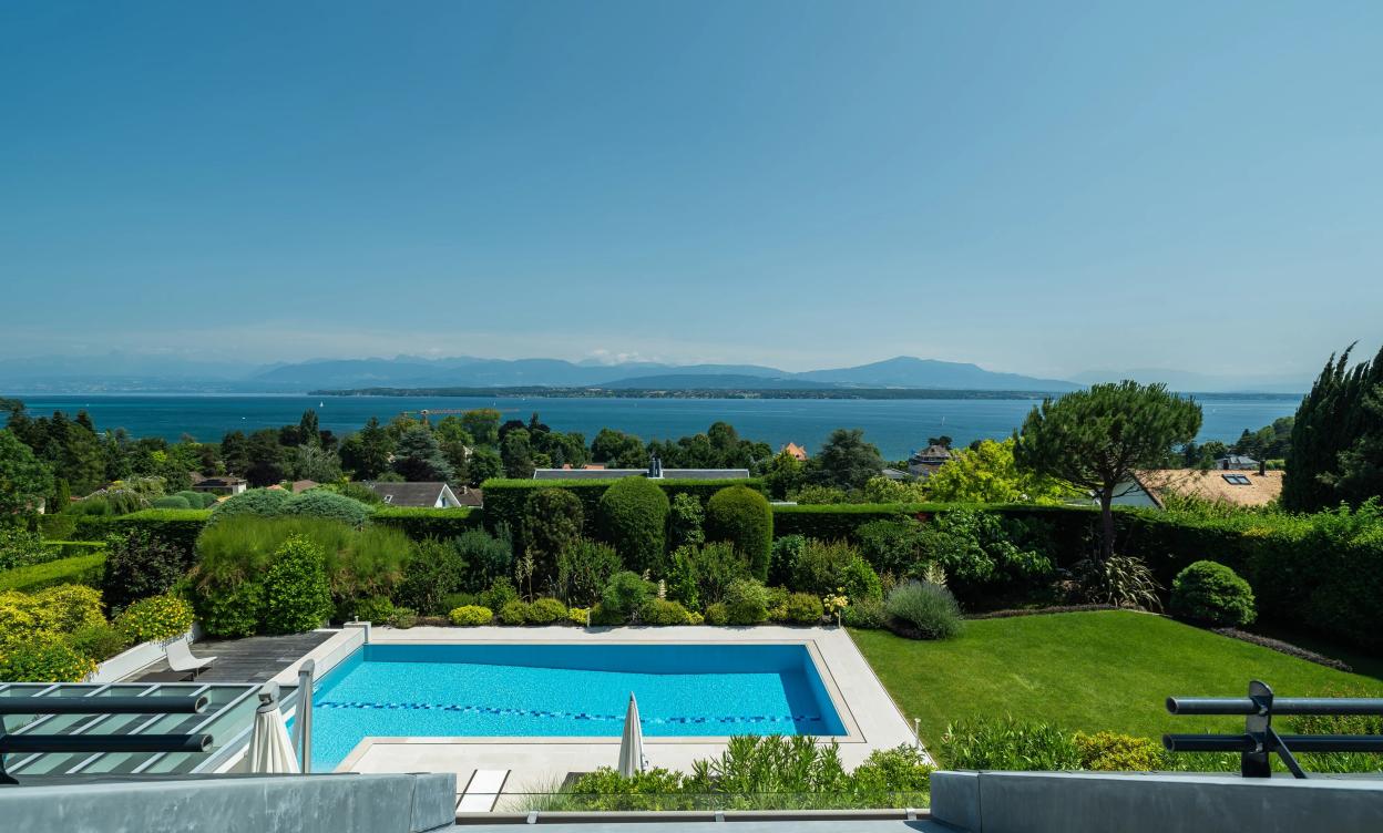 Propriété de charme avec vue imprenable sur le Léman et les Alpes image