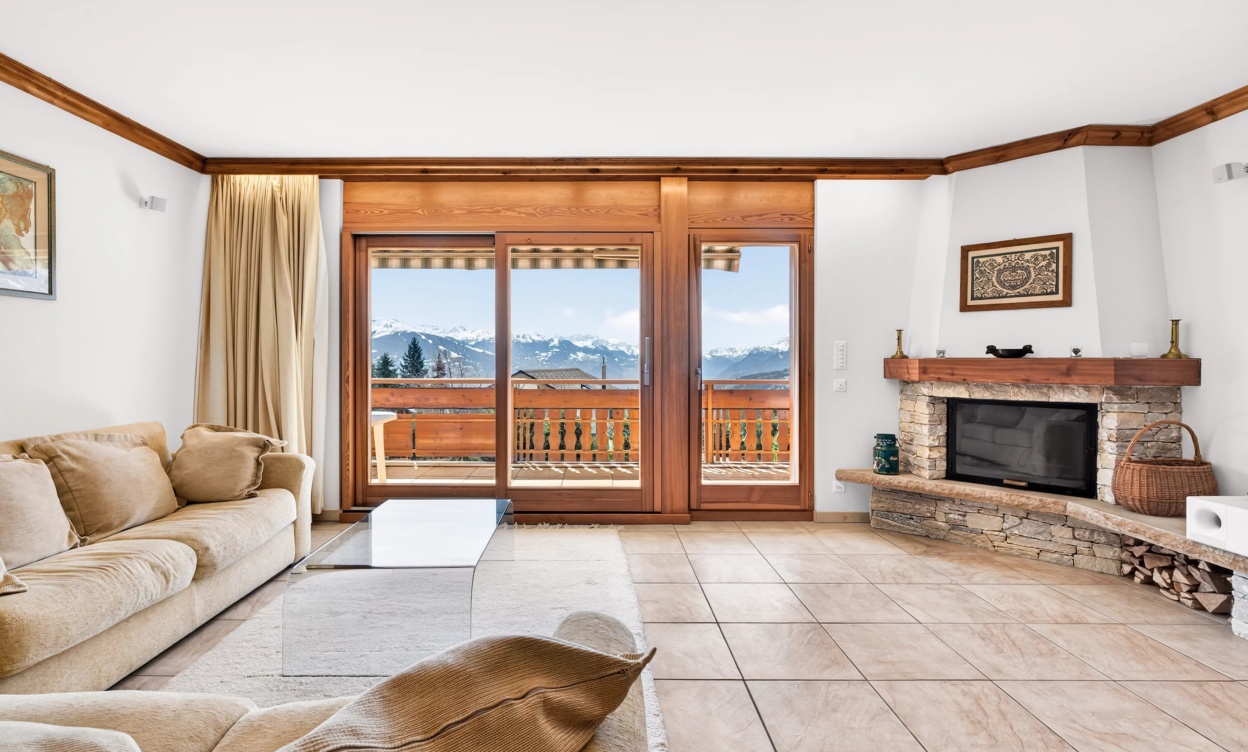 Appartement lumineux avec vue panoramique sur les Alpes et la plaine du Rhône image