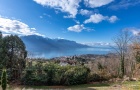 Un havre de paix avec piscine et vue panoramique image