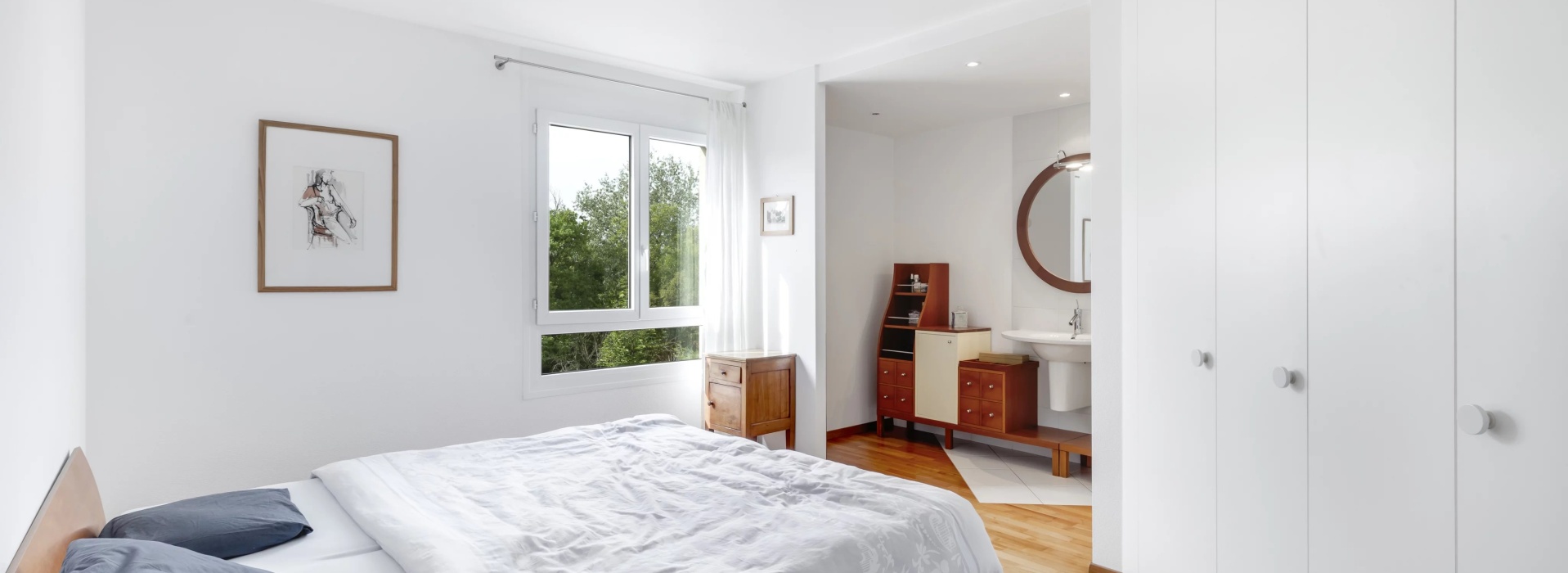 Appartement de 4.5 pièces occupant un étage complet à Saint-Sulpice image