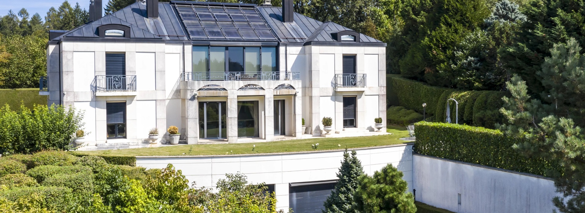 Un Joyau d'Élégance et d'Exclusivité avoisinant le Golf de Lausanne image
