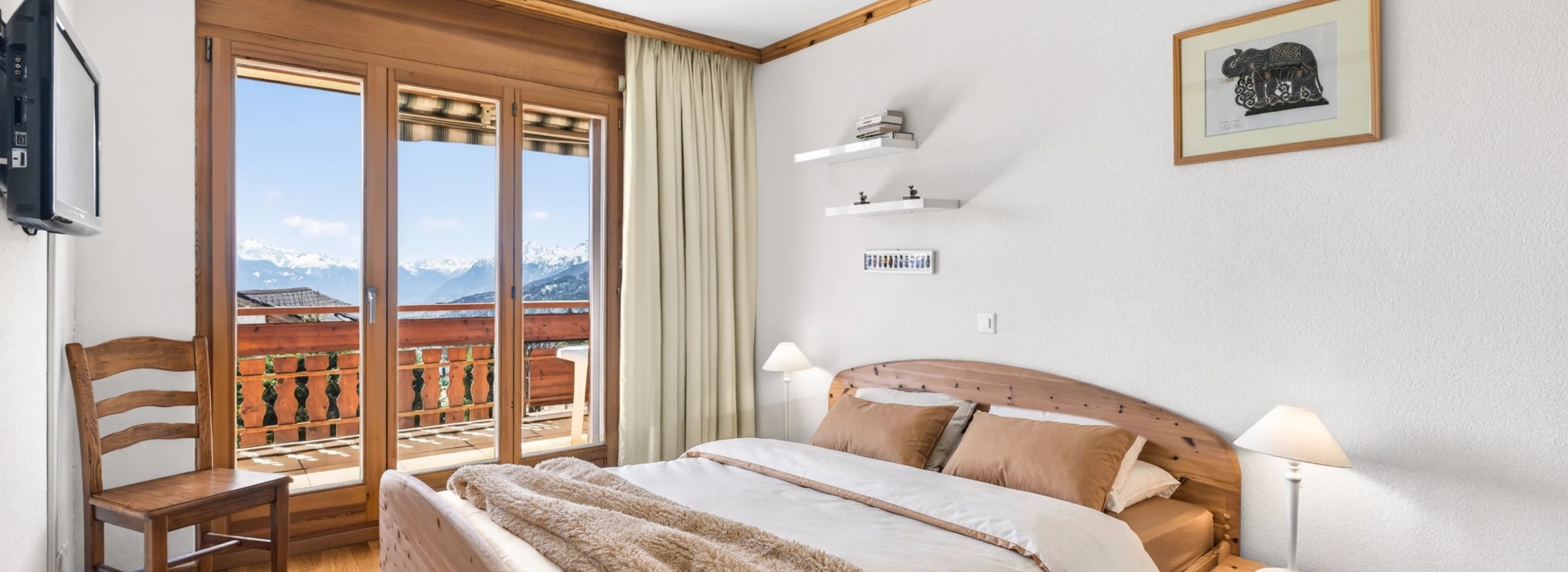 Appartement lumineux avec vue panoramique sur les Alpes et la plaine du Rhône image