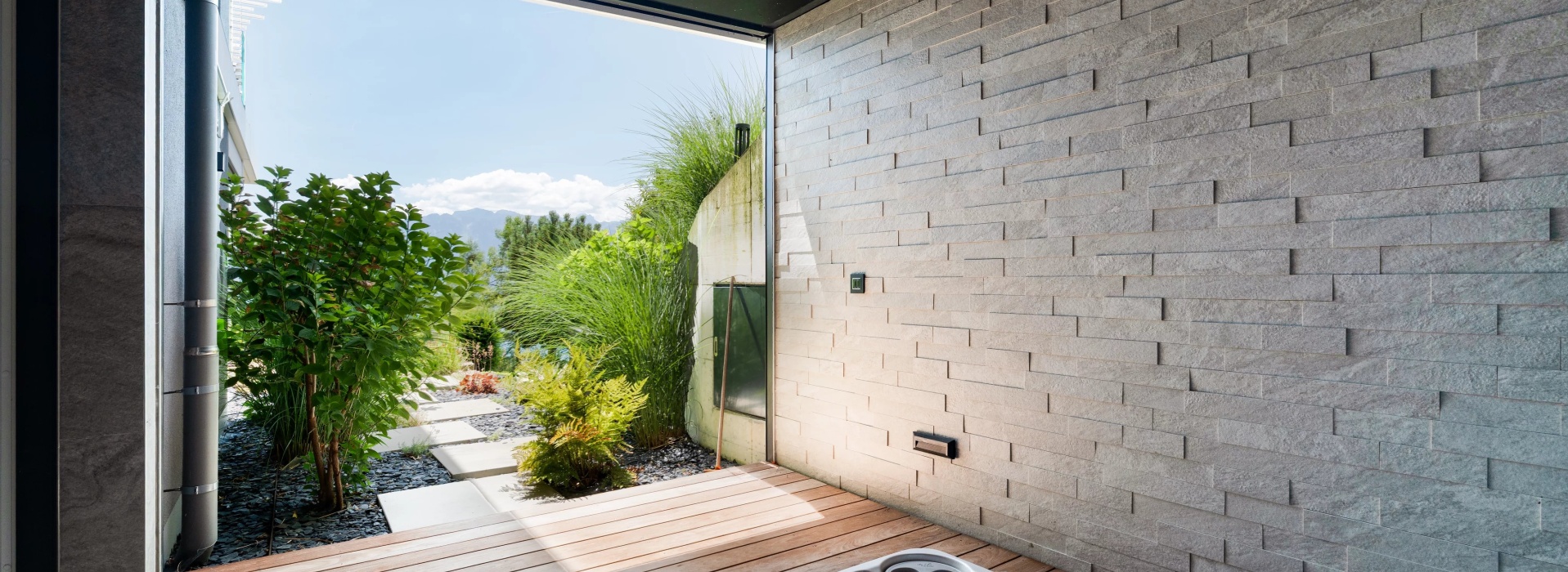 Villa contemporaine d'exception avec vue panoramique sur le lac Léman et les Alpes image