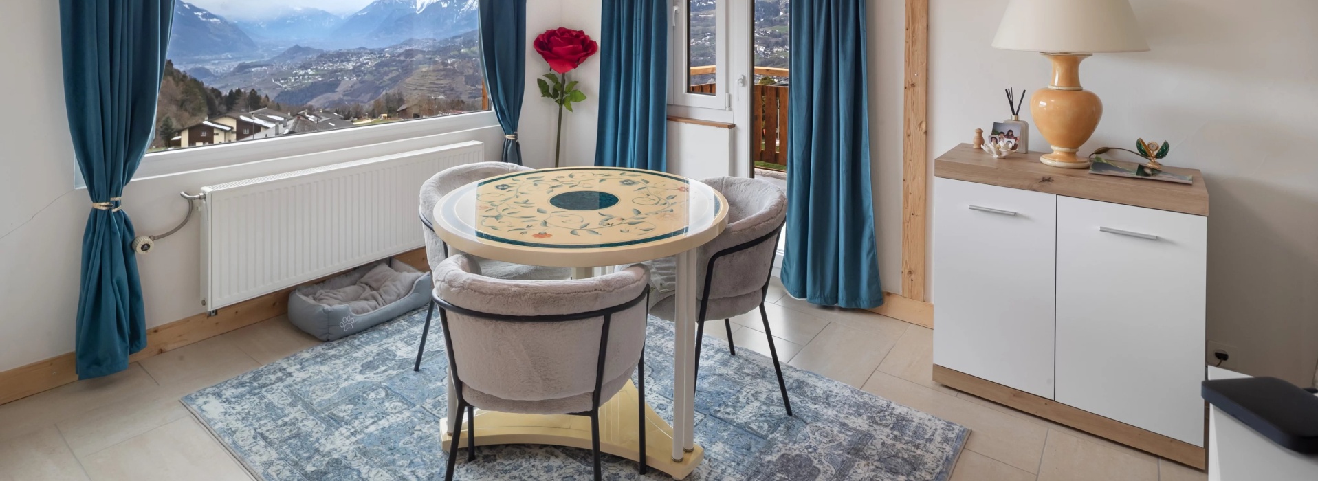 Chalet à Lens avec vue imprenable sur la vallée image