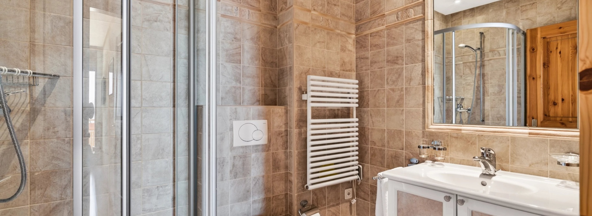 Appartement lumineux avec vue panoramique sur les Alpes et la plaine du Rhône image