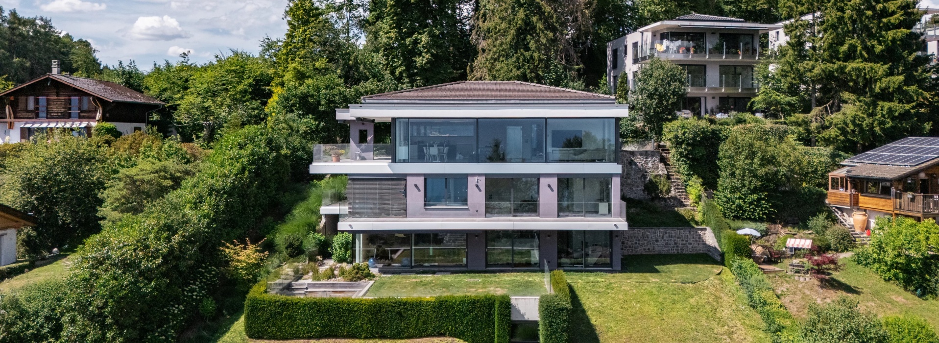 Villa contemporaine d'exception avec vue panoramique sur le lac Léman et les Alpes image