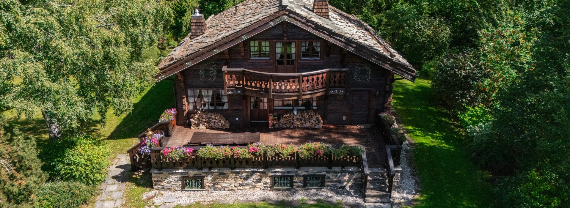 Chalet d’exception à deux pas du Golf de Crans-Montana image
