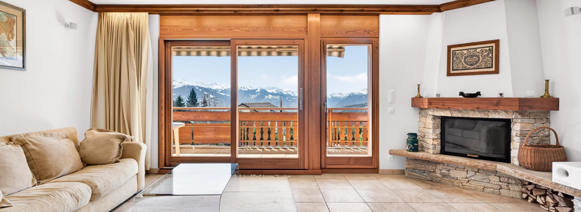 Appartement lumineux avec vue panoramique sur les Alpes et la plaine du Rhône image